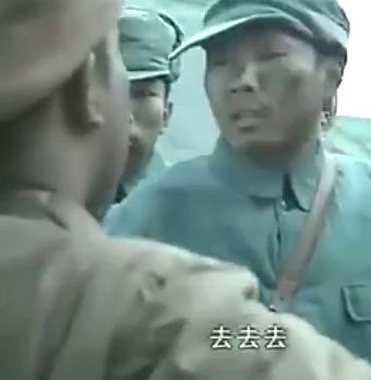 亮剑:手下被欺负,李云龙替他报仇,一大耳光打的真脆!