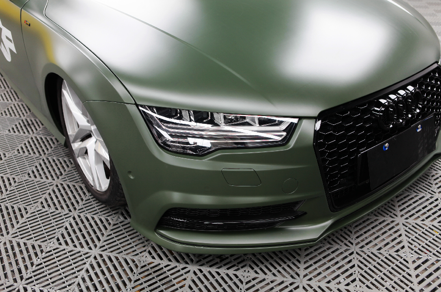 奥迪a7改色超哑军绿 来给你敬个礼怎么样?