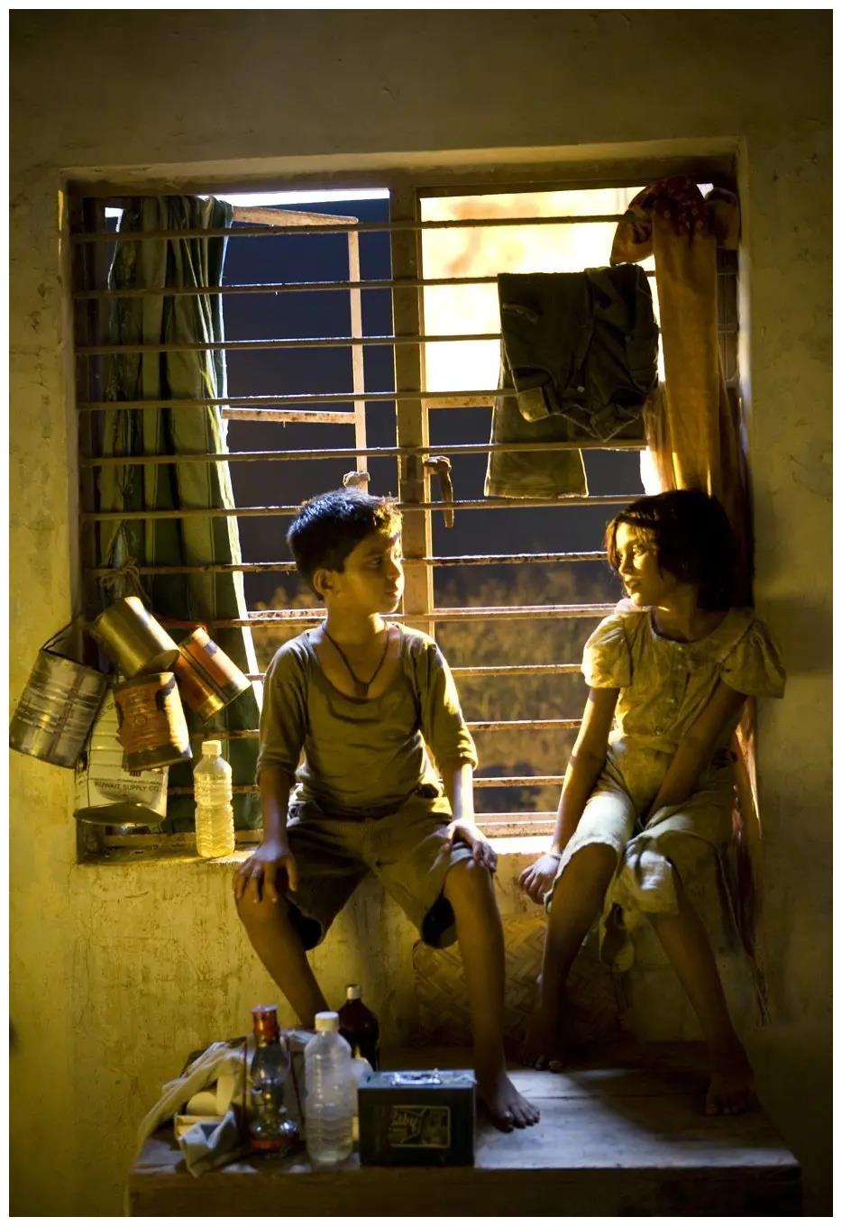 电影《贫民窟的百万富翁》:所谓命中注定,就是一个笑话