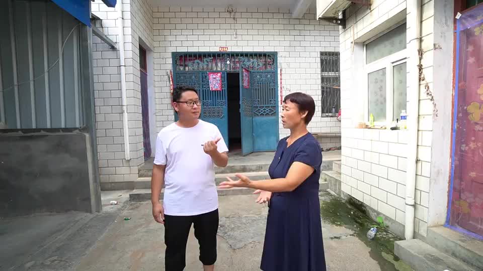 小光花249元请可可家人吃饭妈妈嫌小光不够大方看小光咋解释