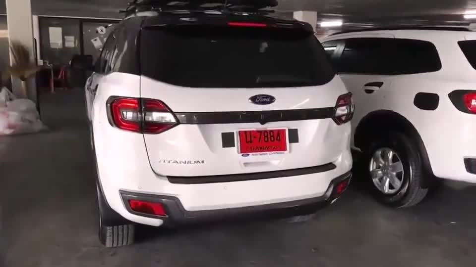 福特撼路者trend版和titanium版对比