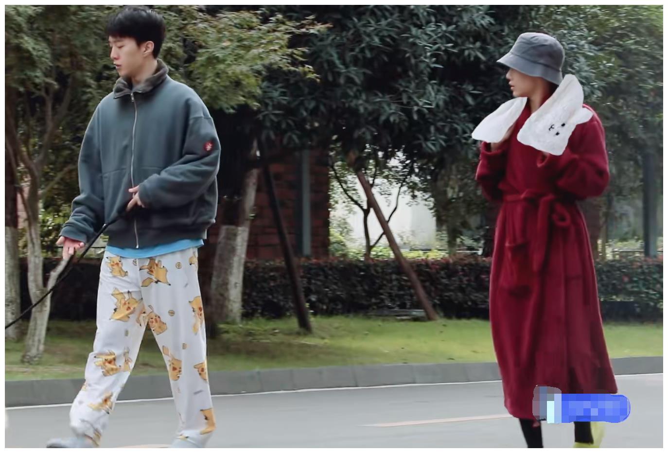 身高163刘雨昕遇183范丞丞,谁注意他们的腿长差?不敢相信