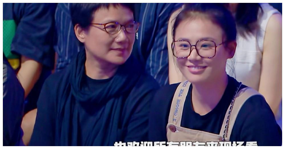 《脱口秀大会》:坐在观众席的马思纯,被李诞cue,更喜欢呼兰