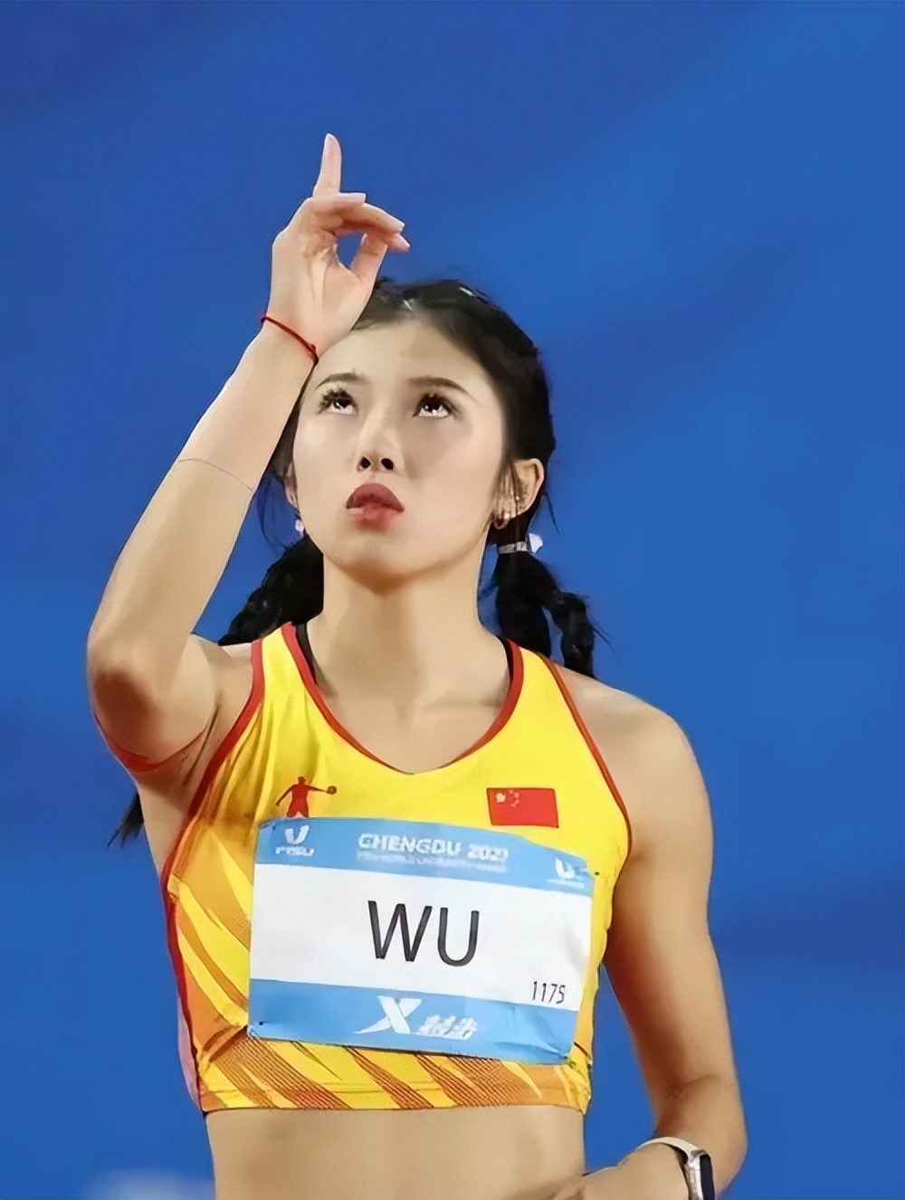 于中国国家田径队,是四川首位获得2024年巴黎奥运会参赛资格的运动员