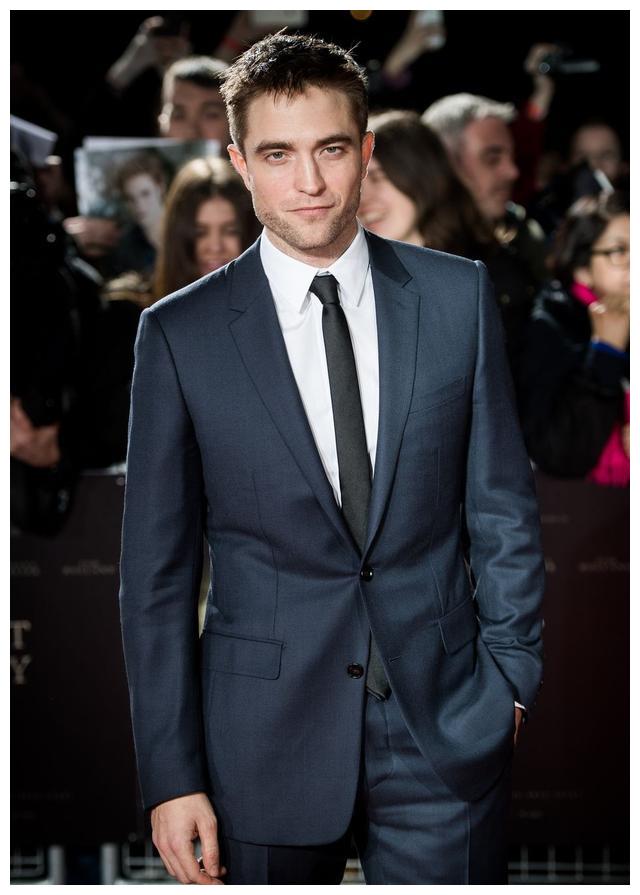 罗伯特·帕丁森自曝接新《蝙蝠侠》出于无奈:演的艺术电影没人看