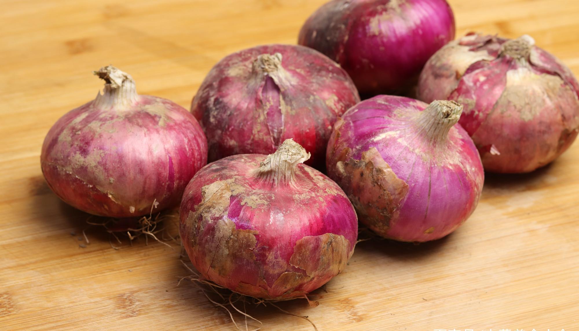 同样是洋葱,"紫皮"和"白皮"有啥区别?知道后别再乱买了