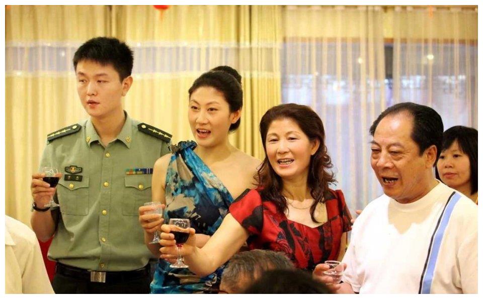 前国手龚松林和卞兰,二婚找到了彼此,幸福指数艳羡旁人