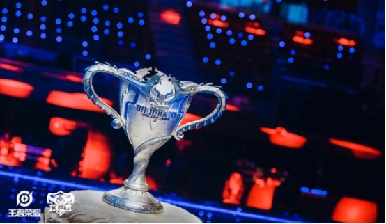 KPL总决赛ES对战TTG,TTG并非没有机会,ES的几个短板急需解决休闲区蓝鸢梦想 - Www.slyday.coM KPL总决赛ES对战TTG,TTG并非没有机会,ES的几个短板急需解决休闲区蓝鸢梦想 - Www.slyday.coM