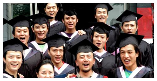 唐嫣老公念大学超活泼,罗晋和同学吃饭爱拍照,与朱亚文笑容甜