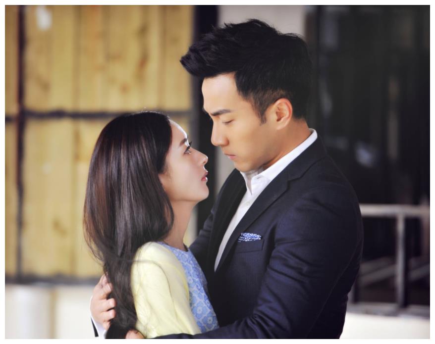 郑爽,唐嫣,赵丽颖他都合作了一个遍,离婚后赔了夫人又折兵