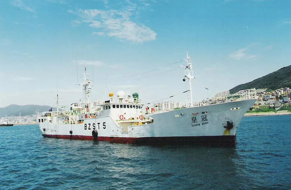 金枪鱼解体秀亮相大连展团,讲述中国首艘金枪鱼钓船大连启航故事