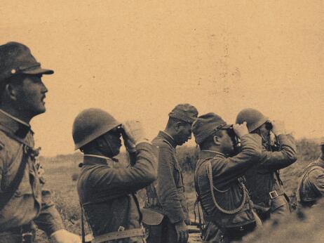 (位于北平西南约十二公里处)北面地区进行夜间演习,十一时四十分许