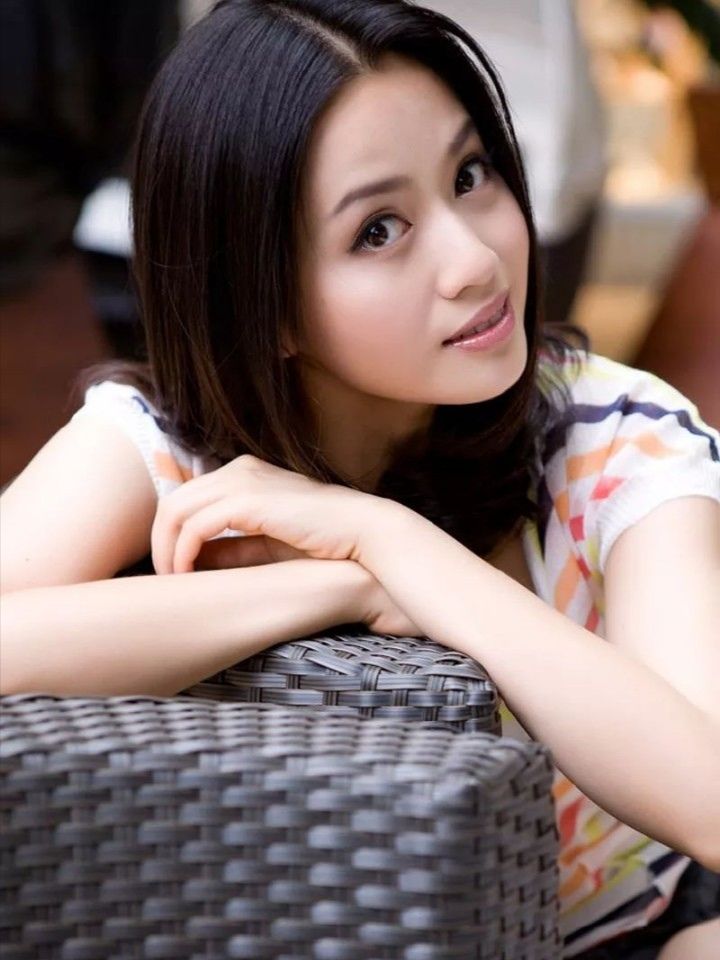 精美明星图集:苏倩薇_高清图集_新浪网