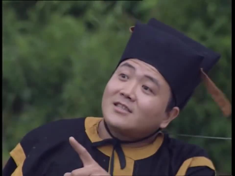 道士和济公比拼法术,谁知济公挥挥扇子就复活徒弟,下一幕太可怕