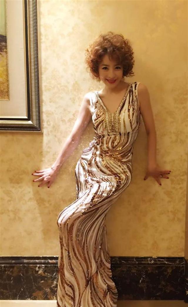 李芳雯不婚不生!昔日恋爱李一年战400次,庆分手再决战1晚!