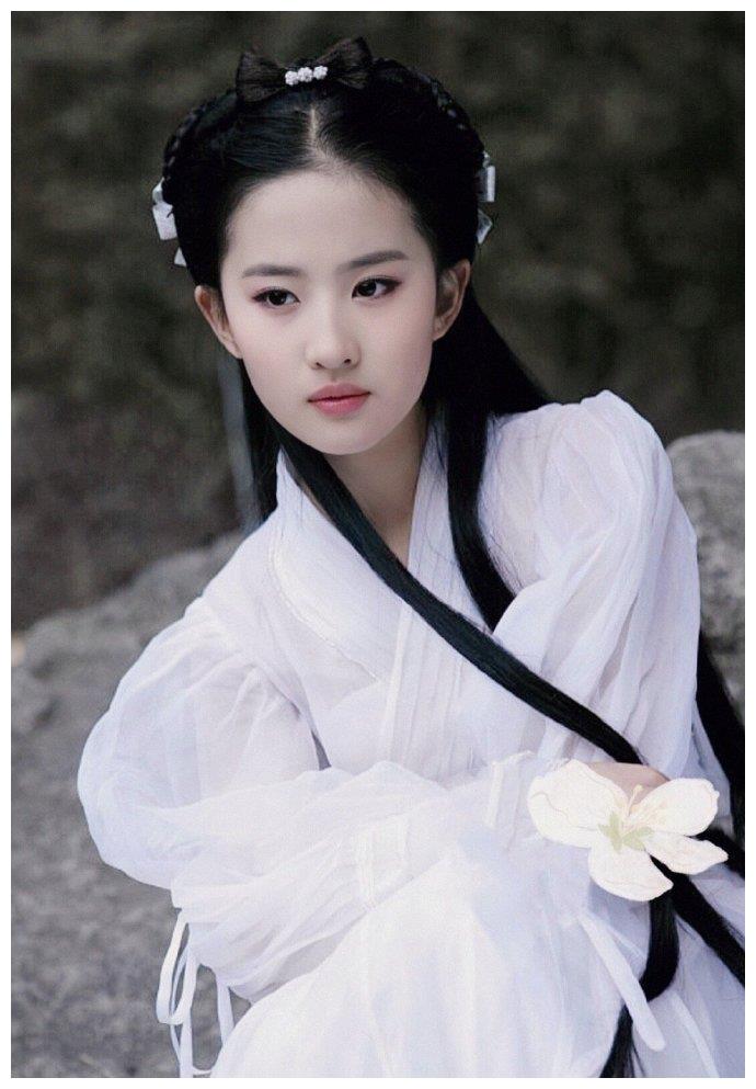 刘亦菲版小龙女犹如天仙下凡清丽脱俗容颜绝世