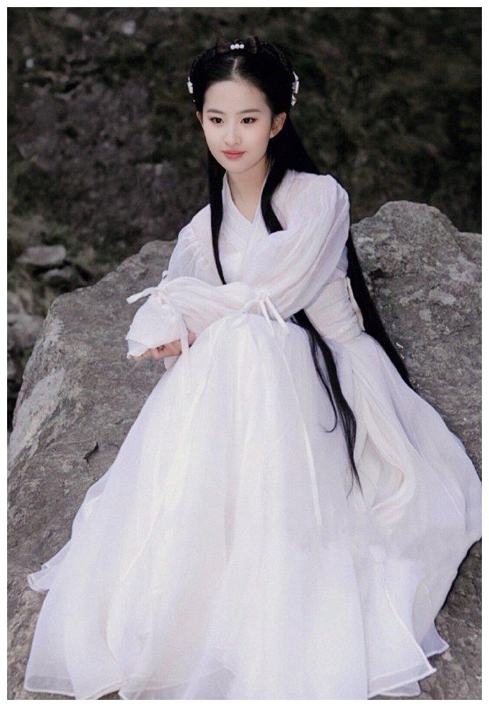 刘亦菲版小龙女犹如天仙下凡清丽脱俗容颜绝世