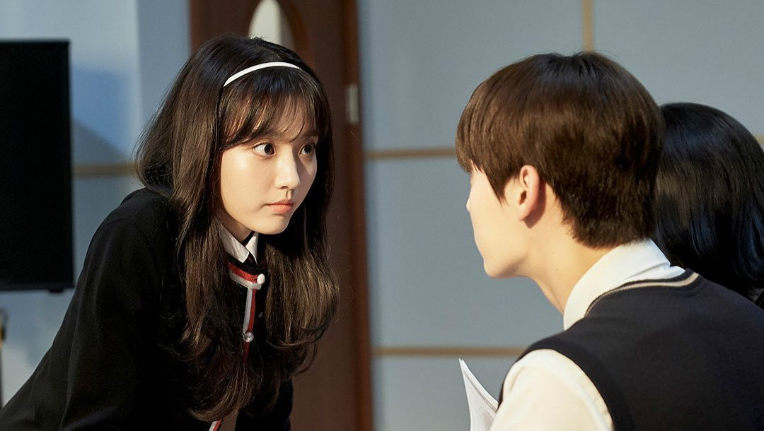 《生存直播》首播,郑多彬黄旼炫主演,偏甜口的校园爱情剧_高清图集