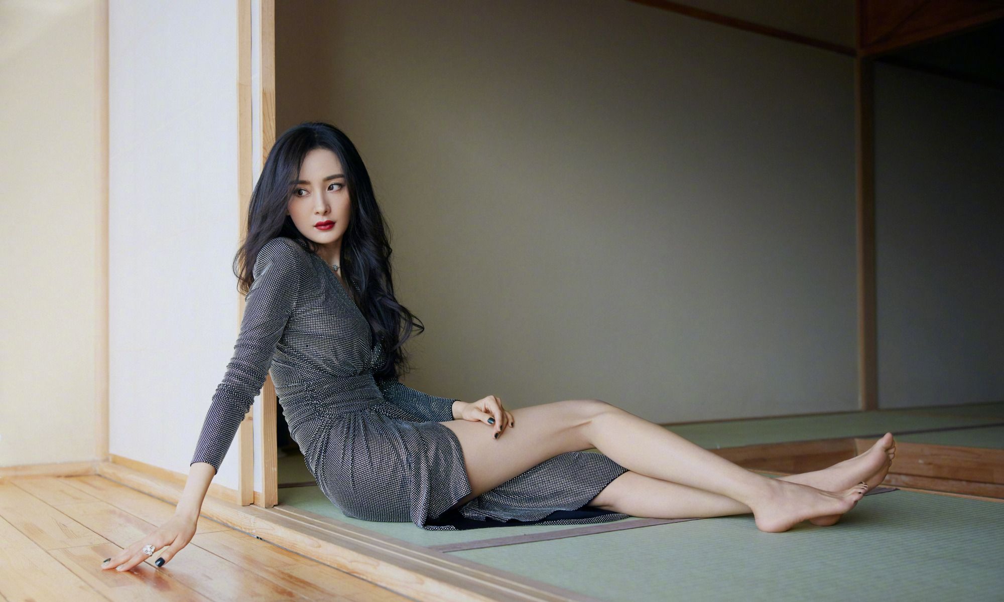 杨幂2021年元月写真图集_高清图集_新浪网