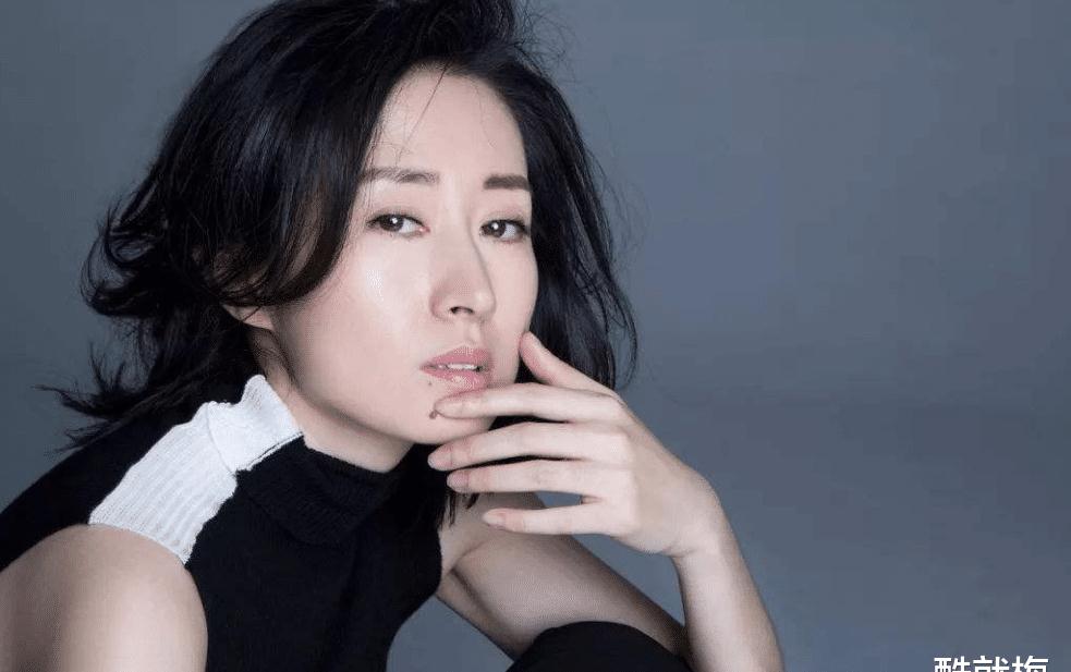 霸气大气大姐刘敏涛，完全地放飞自我，太有魅力__财经头条