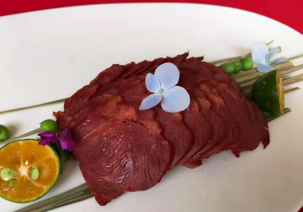 中国最著名的官府菜之一谭家菜是南北饮食特色巧妙结合