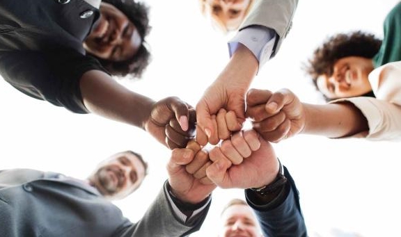 母亲如何培养责任感 小学与初中奥赛获奖名单解读