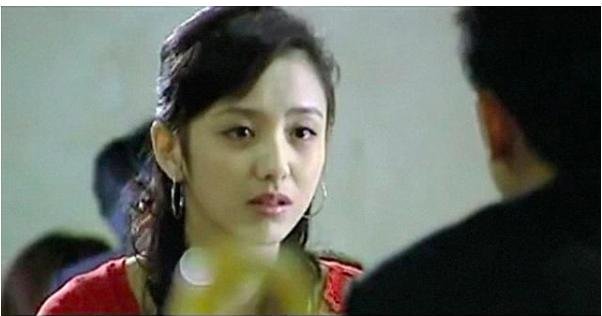 《完美关系》中一些演员第一部戏,佟丽娅是《红蝎子》里的贩毒女