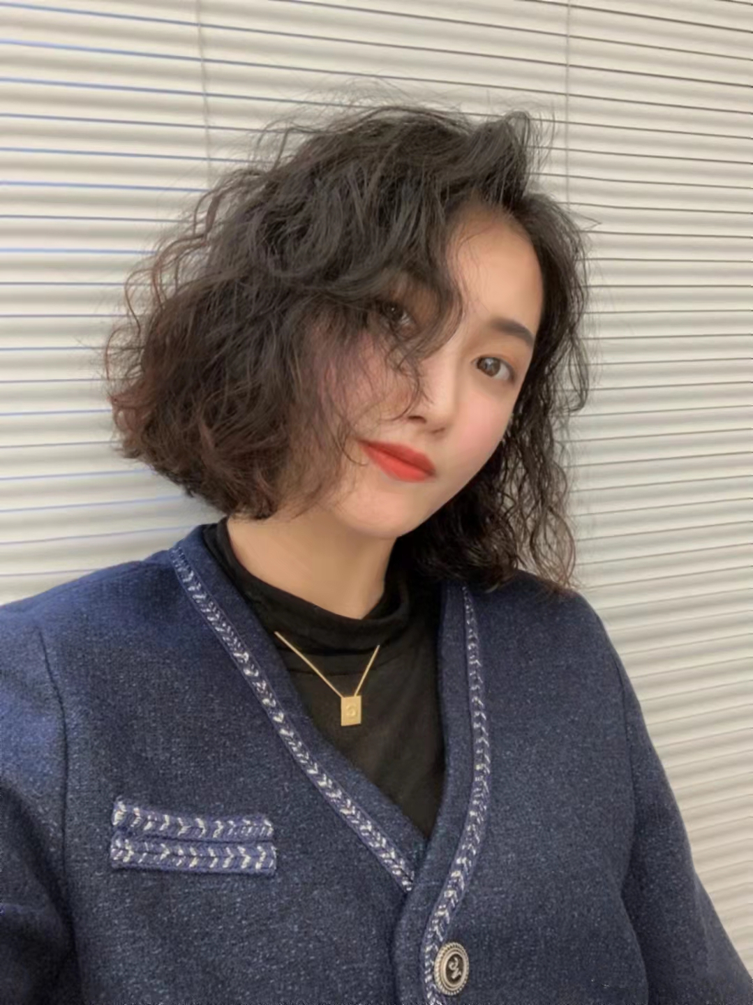 发量少的女生适合什么发型这三种发型显发量又好看建议你选择