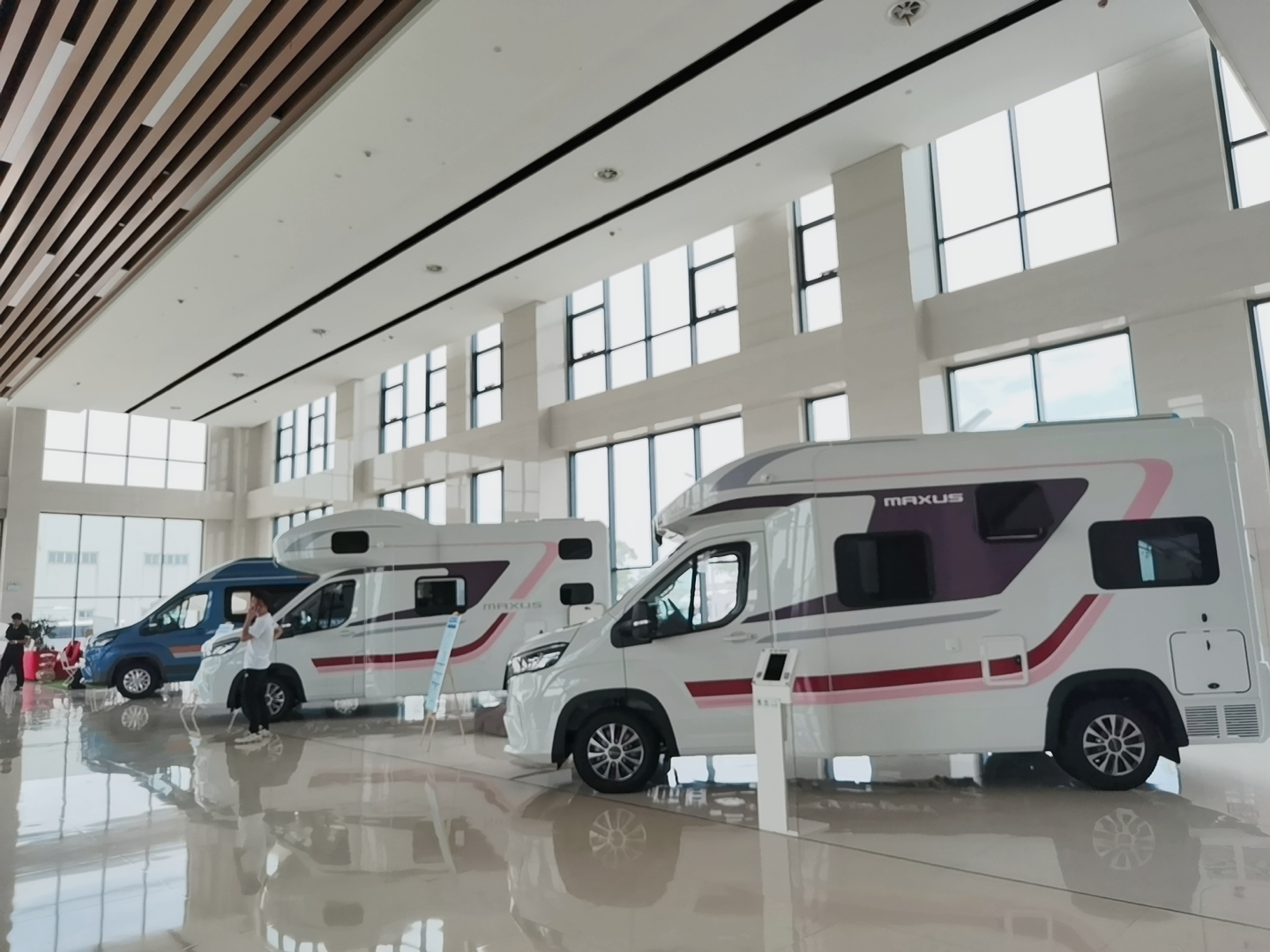 把家带到车上的梦工厂,亚洲第一房车工厂大揭秘