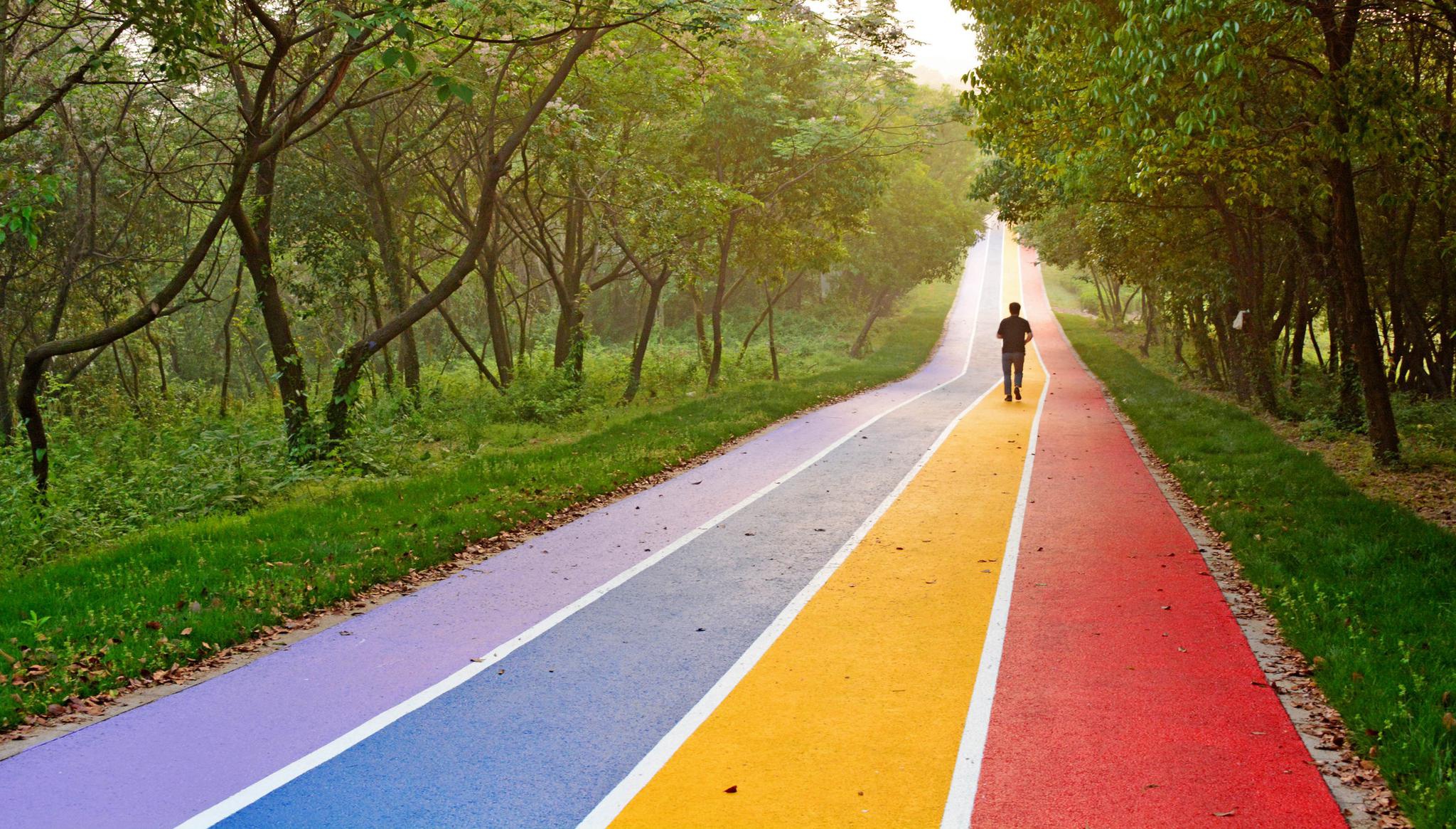 斗山顶上的彩虹步道