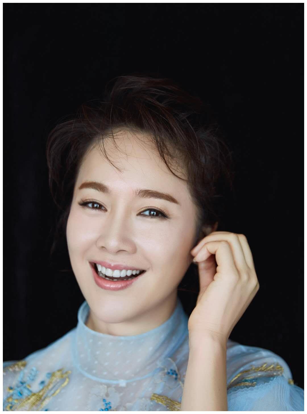 嫁大20岁百亿身价老公,左小青被宠成公主,谁说豪门都深似海