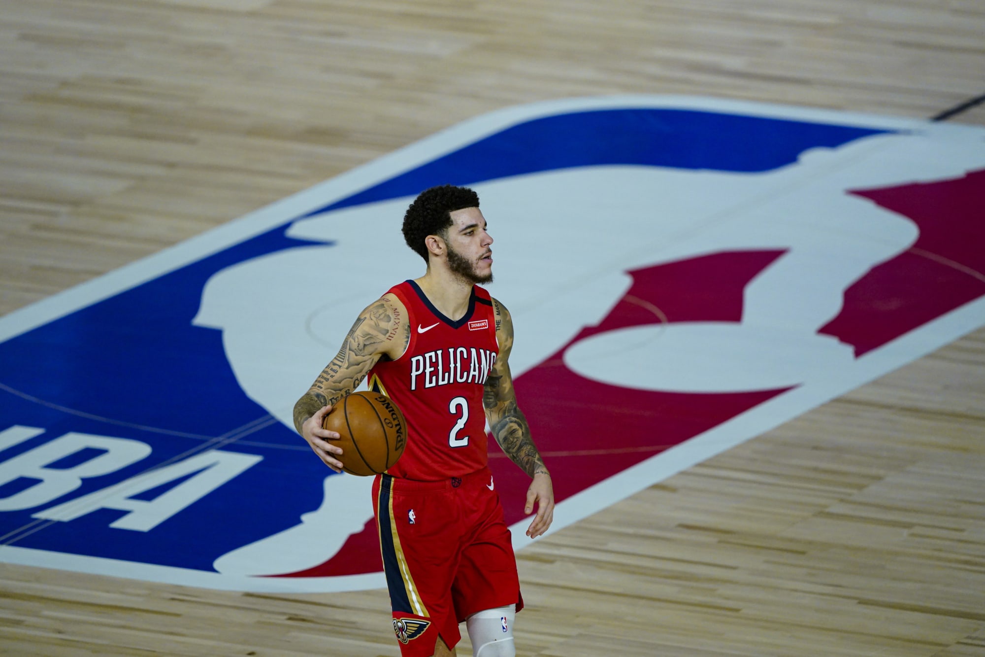 鹈鹕是否应该考虑交易朗佐鲍尔