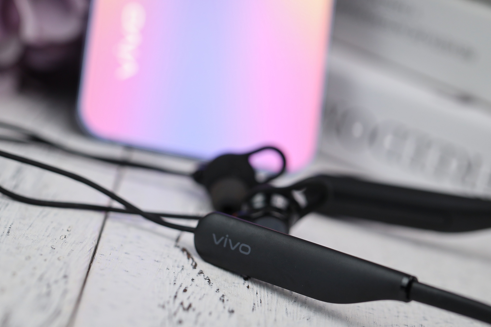 轻薄渐变炫彩机身 vivo s9手机外观图赏