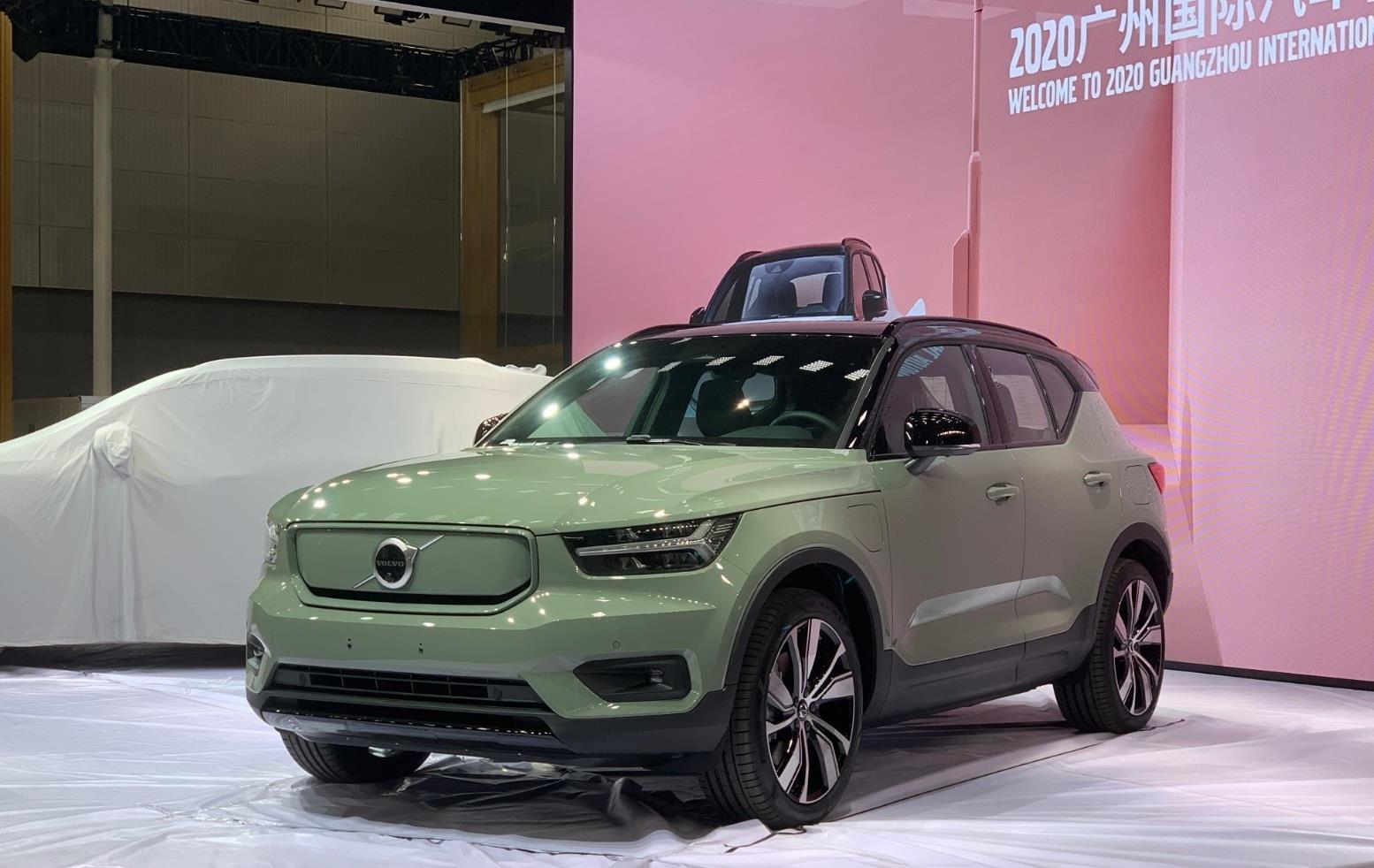 随着2020广州车展即将开幕,巡山兄发现国产沃尔沃xc40纯电版实车已经