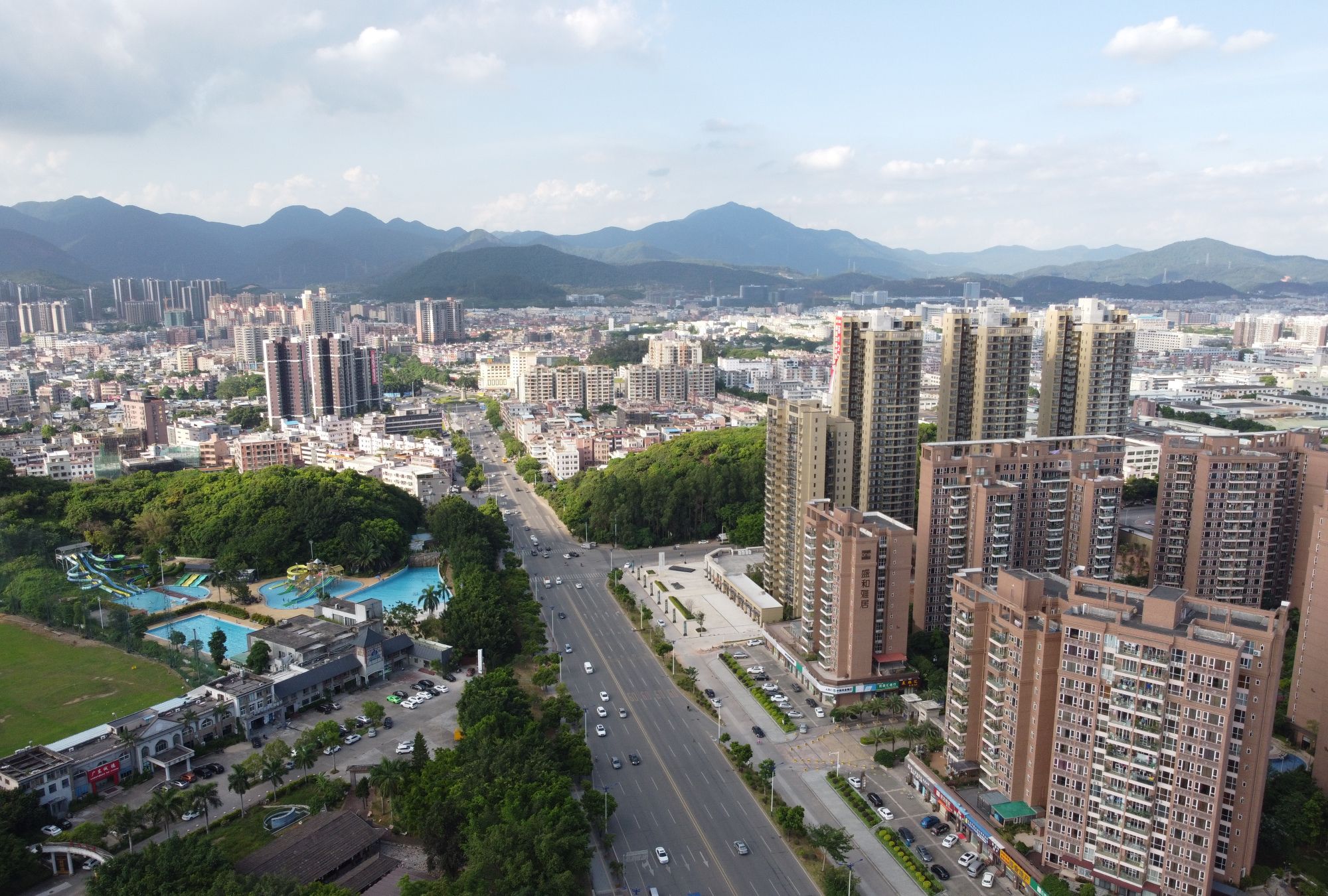 航拍"最美小镇"东莞清溪,看看是不是很繁华?_高清图集_新浪网