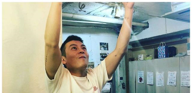 外媒:陈冠希创办潮牌公司因新疆棉事件,低调解约耐克,网友点赞休闲区蓝鸢梦想 - Www.slyday.coM 外媒:陈冠希创办潮牌公司因新疆棉事件,低调解约耐克,网友点赞休闲区蓝鸢梦想 - Www.slyday.coM