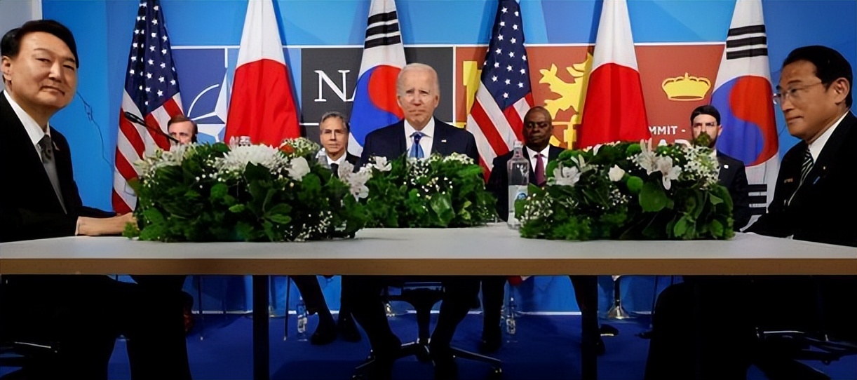 日官员说日本可给韩国当大哥,韩网友:在祖上我们是你爷爷休闲区蓝鸢梦想 - Www.slyday.coM 日官员说日本可给韩国当大哥,韩网友:在祖上我们是你爷爷休闲区蓝鸢梦想 - Www.slyday.coM