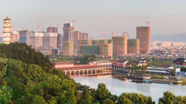 中国最富裕城市排名_2020年中国最有钱城市排名出炉!(2)