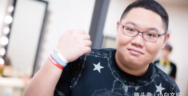 虽然网上有很多的质疑声,但是个人认为,pdd和吗sn是没必要接触菠菜的