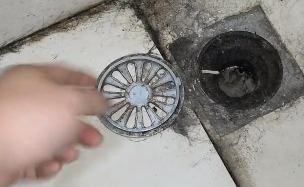 地漏反水反粪怎么处理冲马桶地漏反水怎么疏通