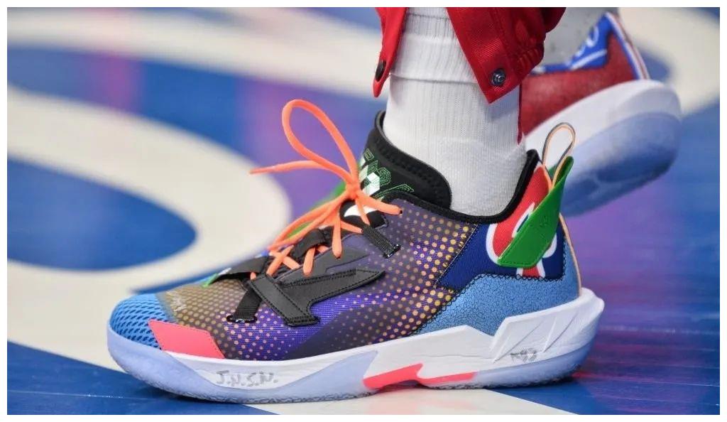 威少4代正式发布!1099元的双层zoom!耐克良心发现?