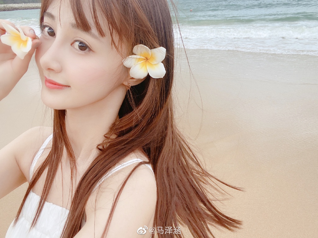 网红美少女马泽涵迷人写真美照好可爱啊