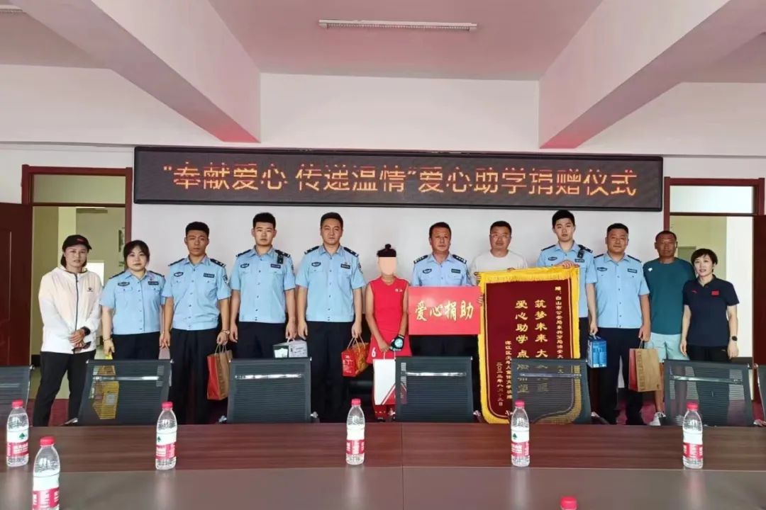 新疆马蜂扰民事件 消防员如何应对校园安全