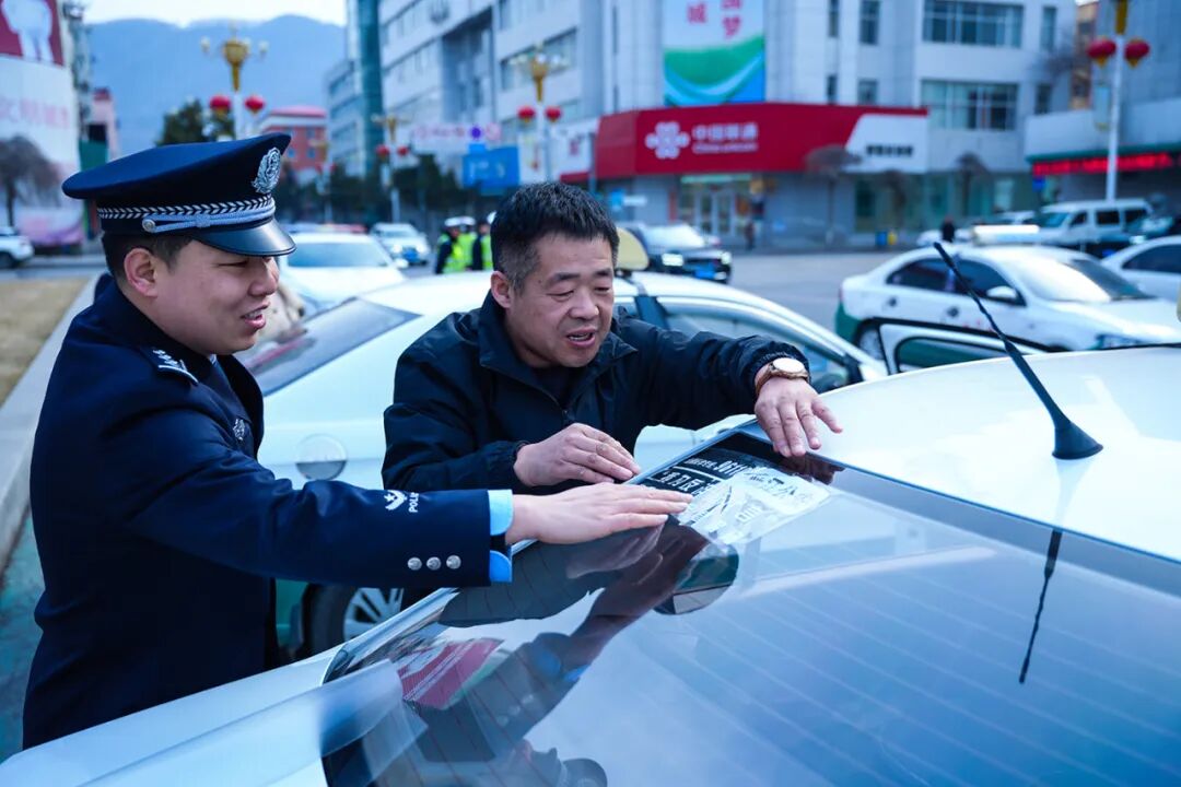 反诈宣传“跑”遍全城