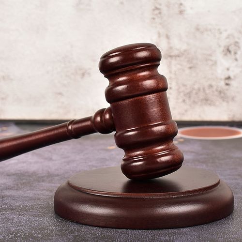 两人利用张学友、陈奕迅演唱会非法牟利19.4万余元被判刑