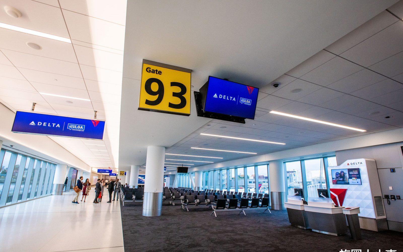 达美航空将00名飞行员的 自愿休假 推迟到11月1日 财经头条