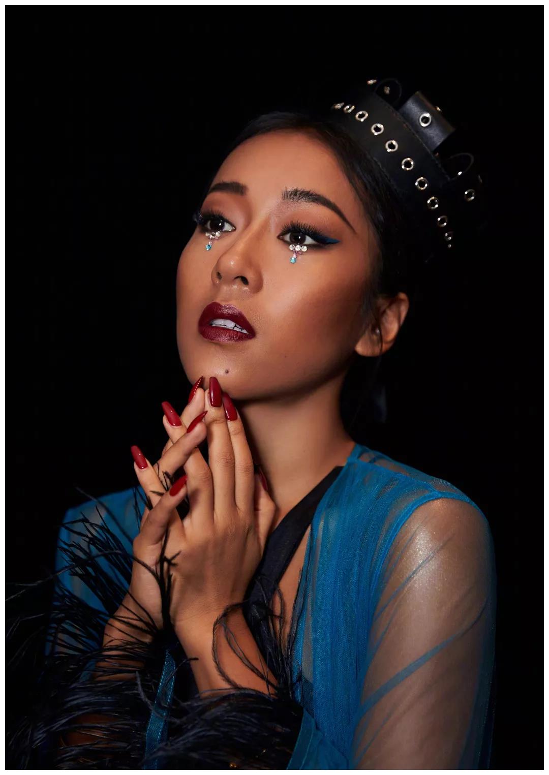 金晨的"泪钻妆"火了,鞠婧祎画上变楚楚动人,秦岚更是又美又仙