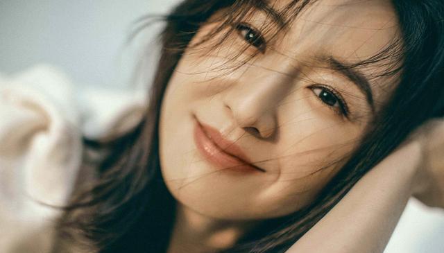 徐囡楠最新写真发布,时尚中透露着优雅|徐楠楠|时尚|电视连续剧_新浪