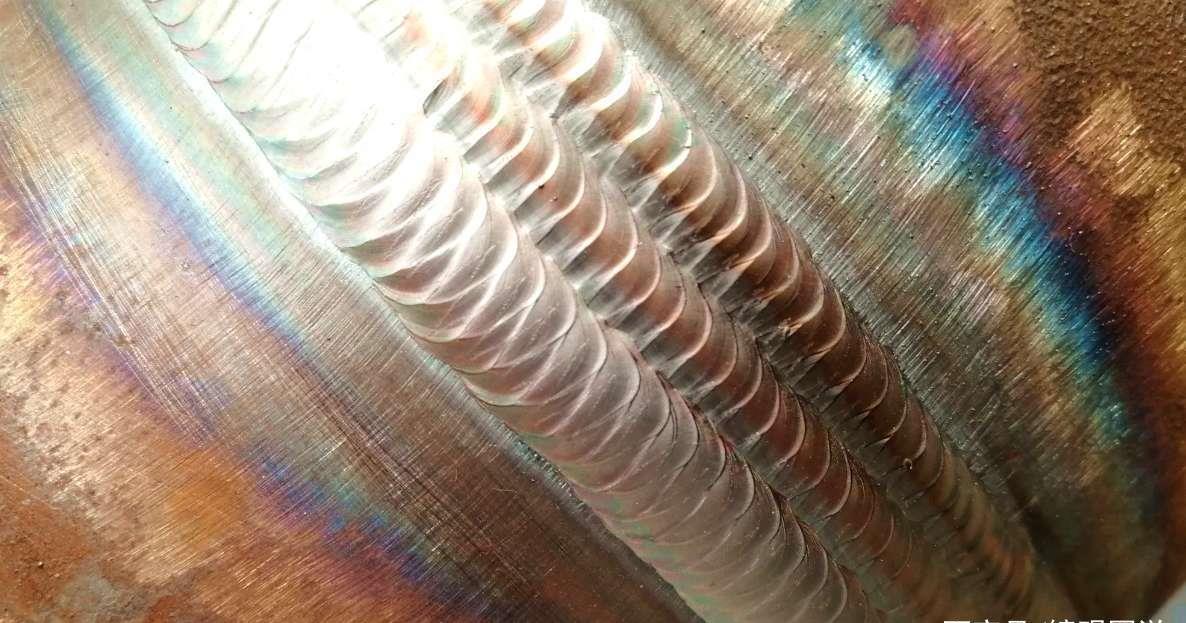 漂亮的鱼鳞纹,整洁的焊缝外观,拍片百分百合格,对于在好多人看来这样