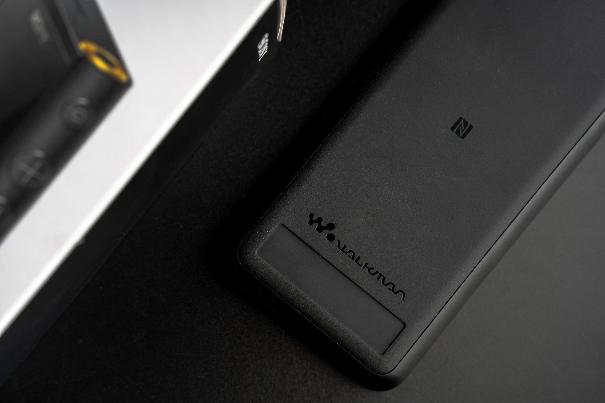 音乐流媒体时代索尼zx505给你不一样的感动